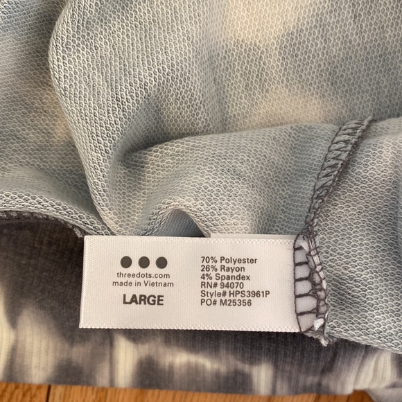29. Three Dots Tie Dye Crewneck $128 MSRP NWT - Picture 5 of 5